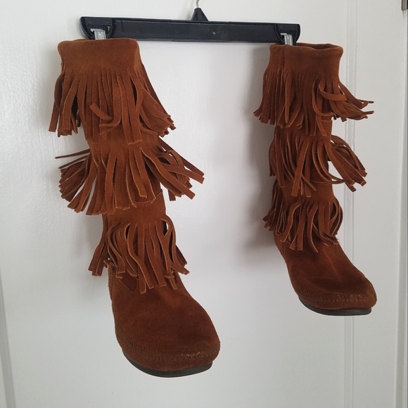 Brown Minnetonka Boot Size 9 - Picture 1 of 2